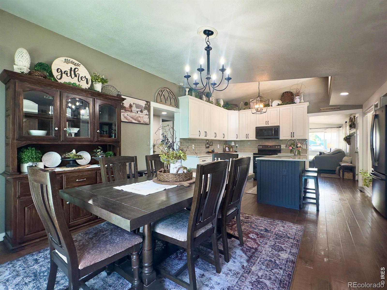MLS Image #8 for 924 e kelly drive,loveland, Colorado