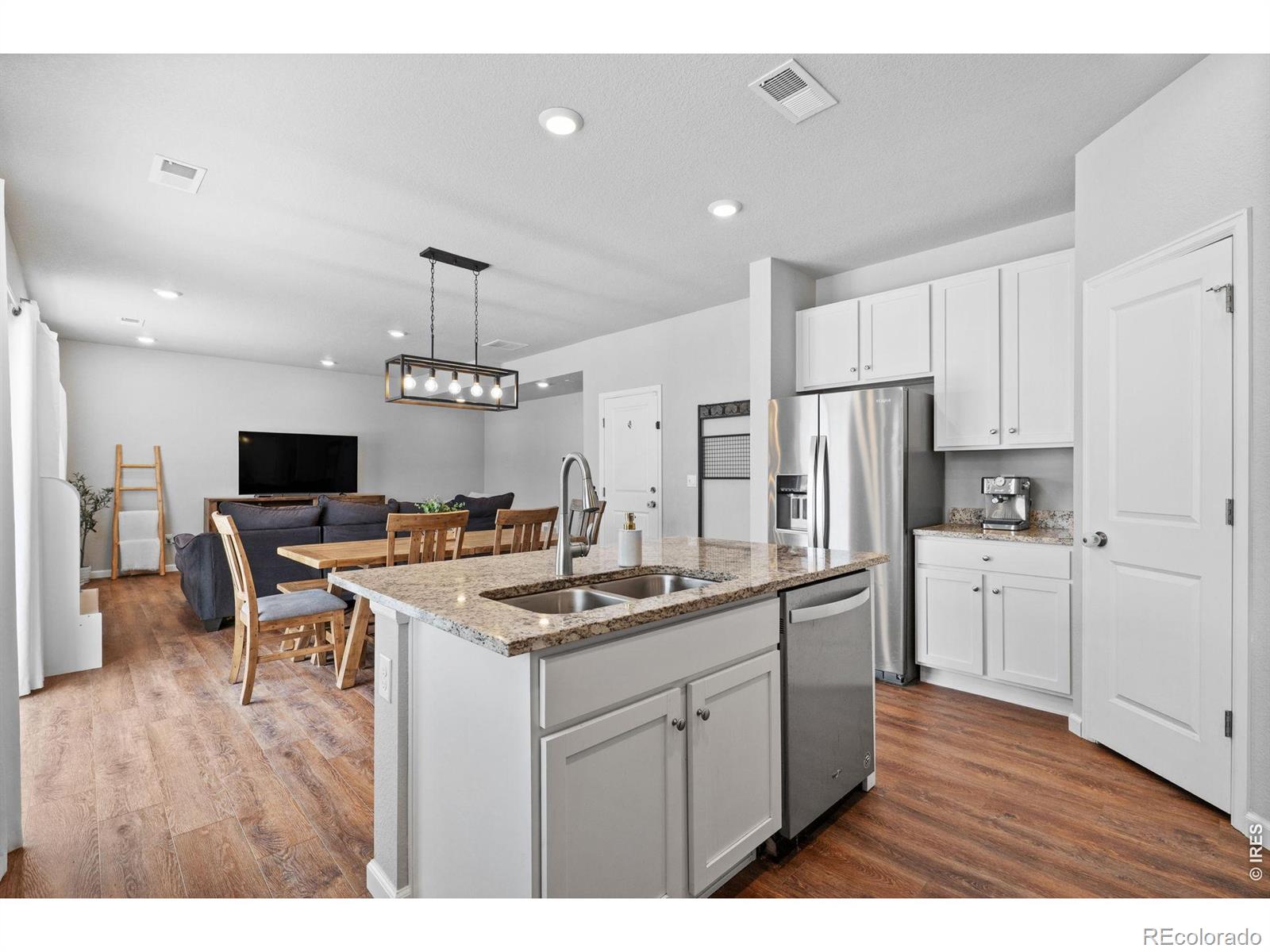 MLS Image #13 for 27074 e archer avenue,aurora, Colorado