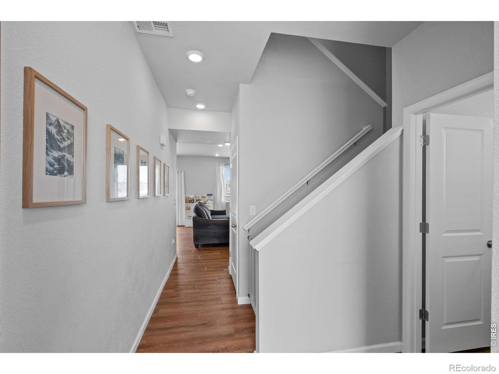 MLS Image #3 for 27074 e archer avenue,aurora, Colorado