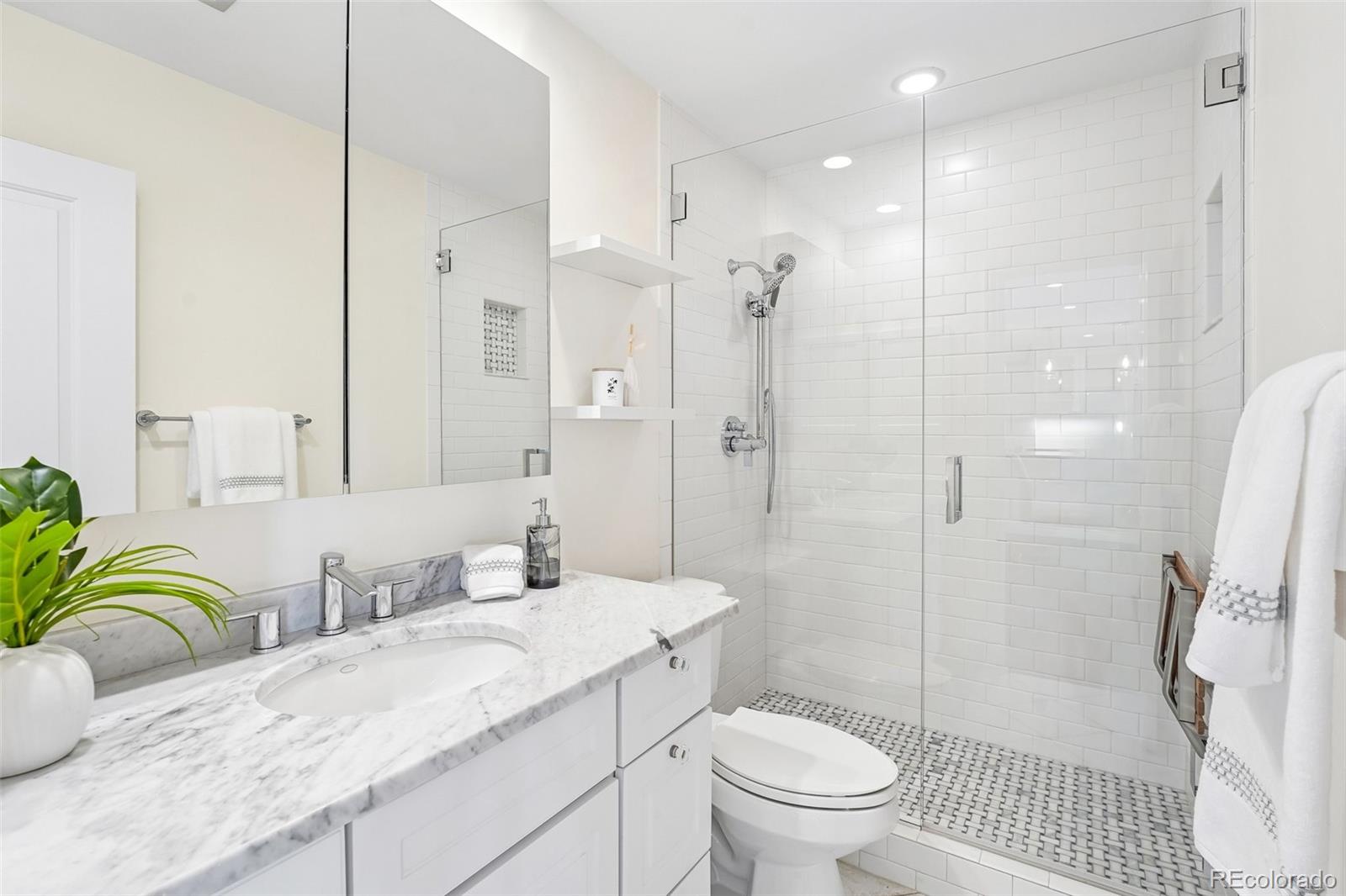 MLS Image #17 for 460 s marion parkway,denver, Colorado