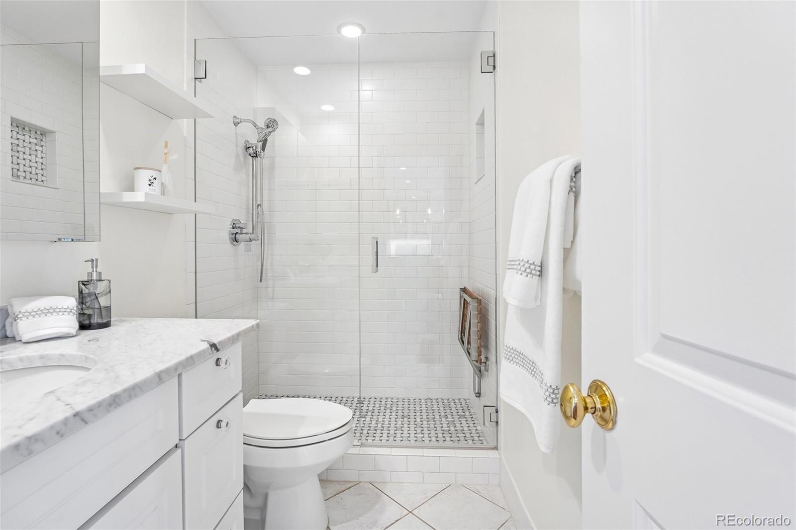 MLS Image #18 for 460 s marion parkway,denver, Colorado
