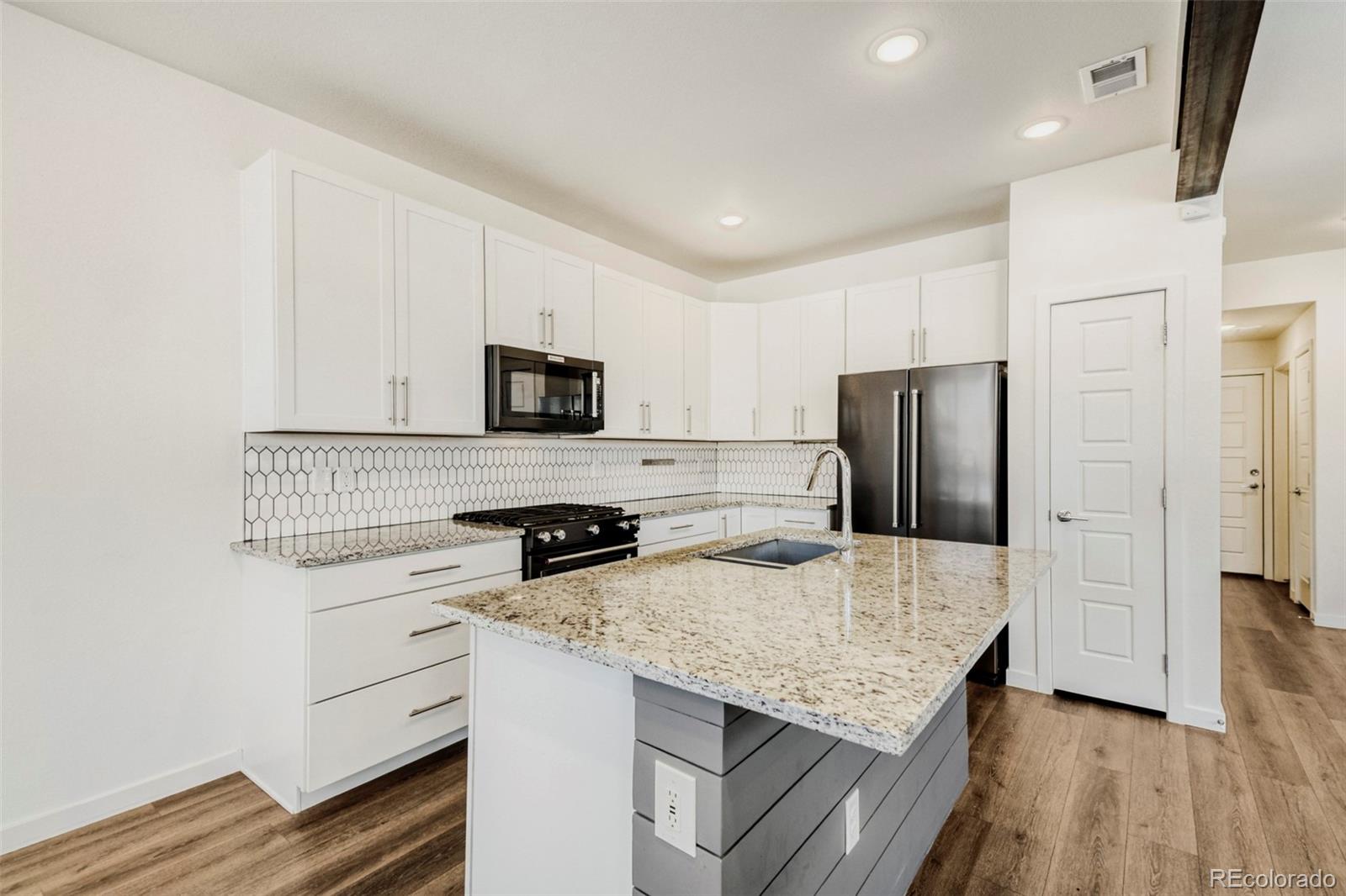MLS Image #5 for 11737 w 45th place,wheat ridge, Colorado