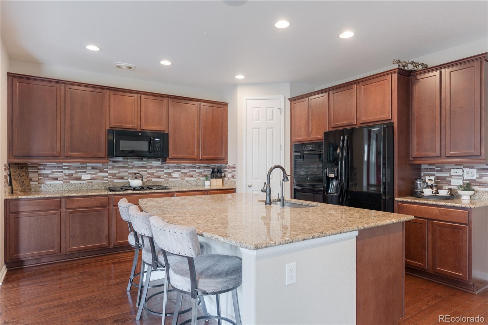 MLS Image #9 for 10905  quintero street,commerce city, Colorado