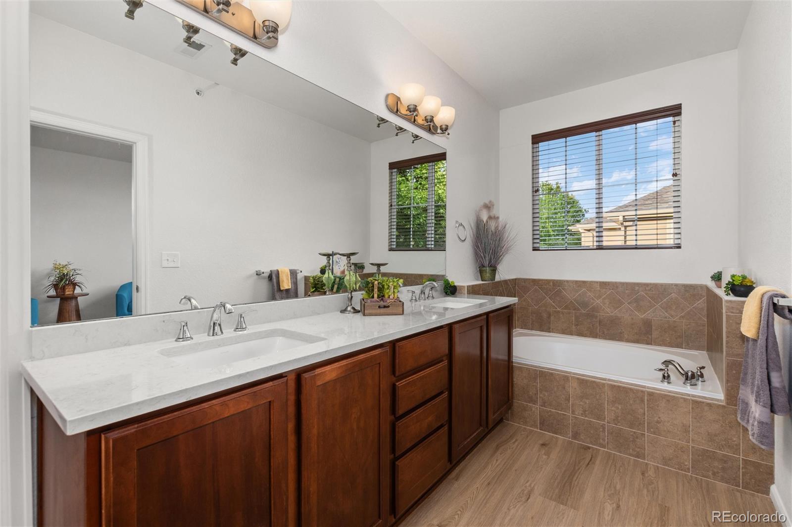 MLS Image #7 for 15487 w 66th drive,arvada, Colorado