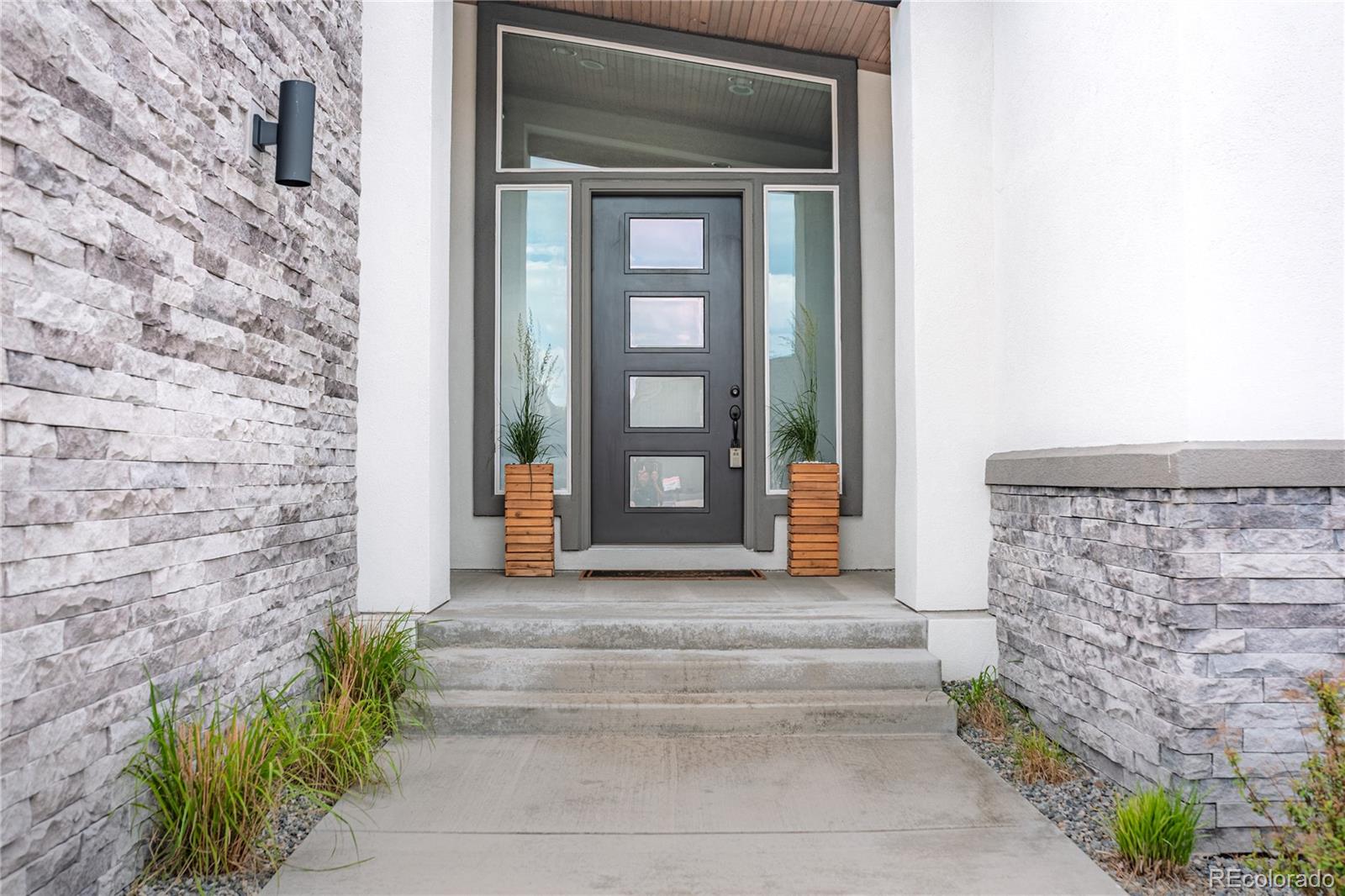 MLS Image #2 for 4017  notch trail,colorado springs, Colorado