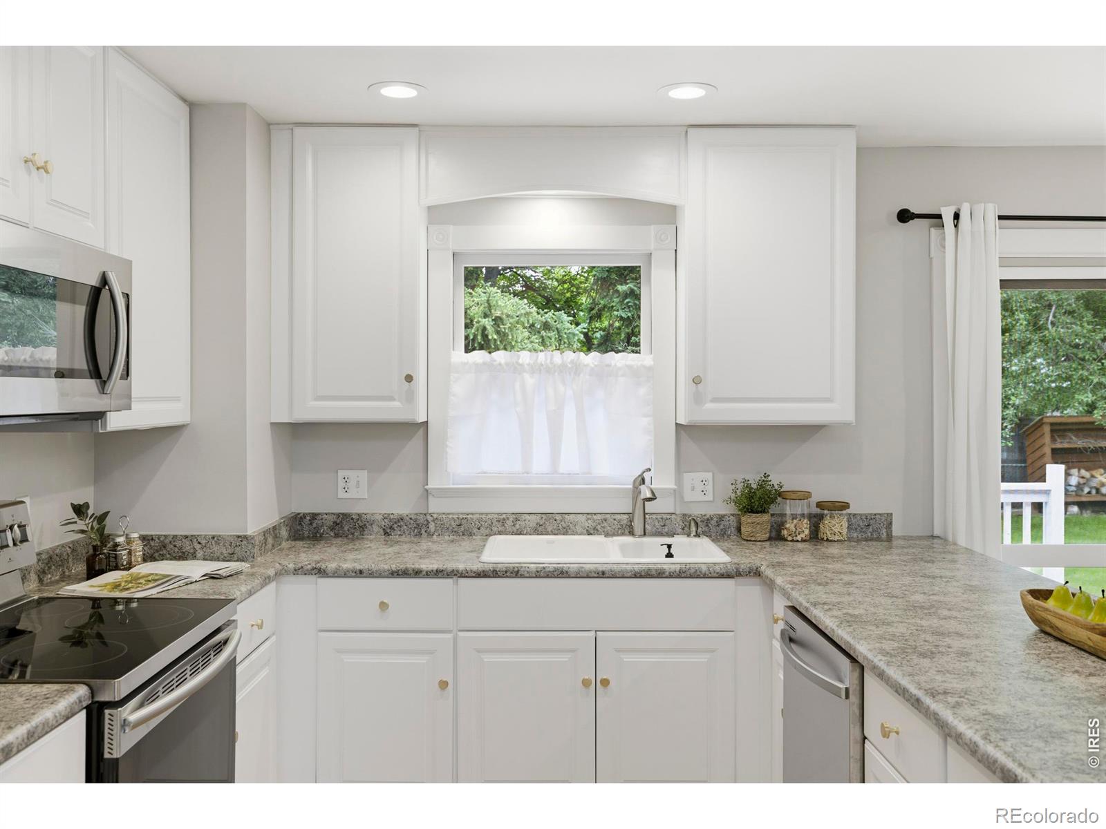 MLS Image #11 for 1032 s taft hill road,fort collins, Colorado