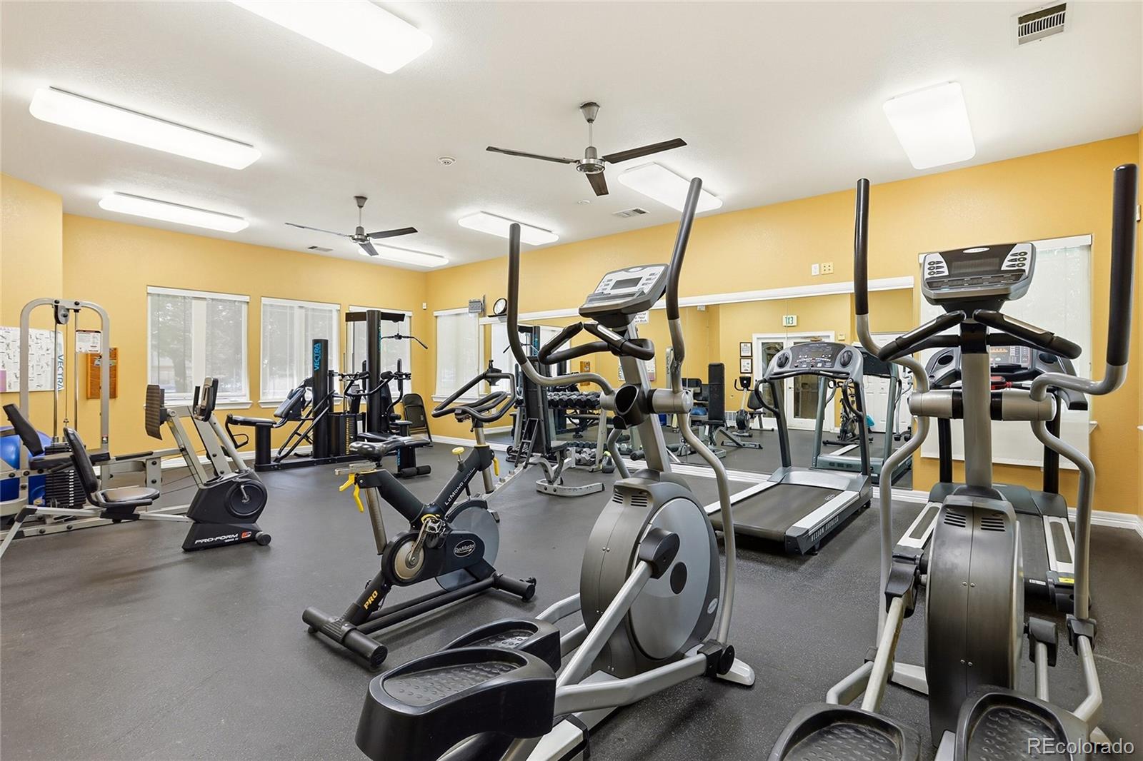 MLS Image #41 for 9557 w san juan circle,littleton, Colorado