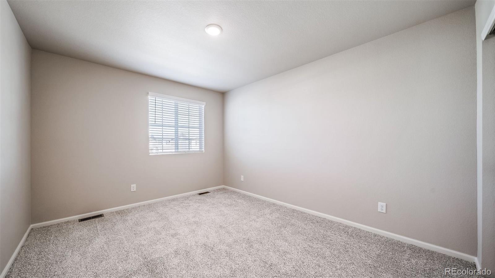 MLS Image #33 for 21792 e 46th place,aurora, Colorado