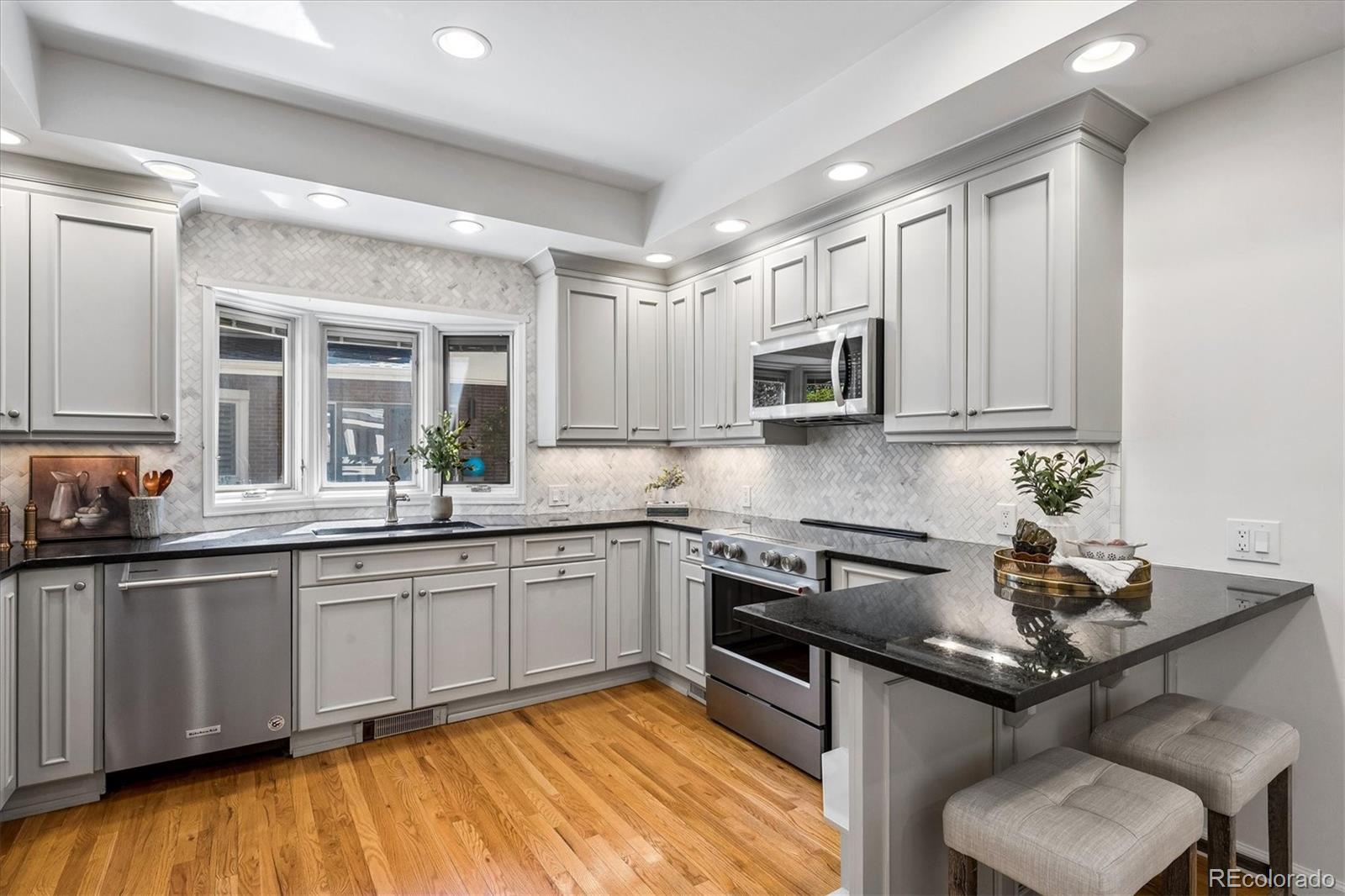 MLS Image #11 for 2552 e alameda avenue,denver, Colorado