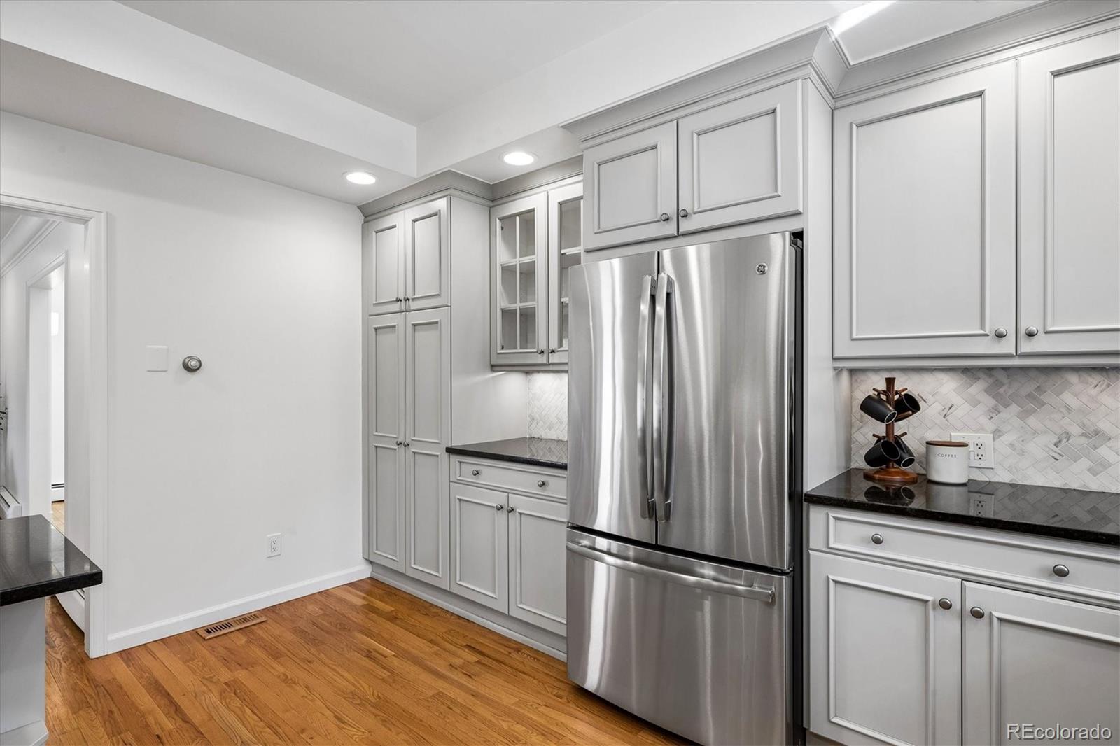 MLS Image #13 for 2552 e alameda avenue,denver, Colorado