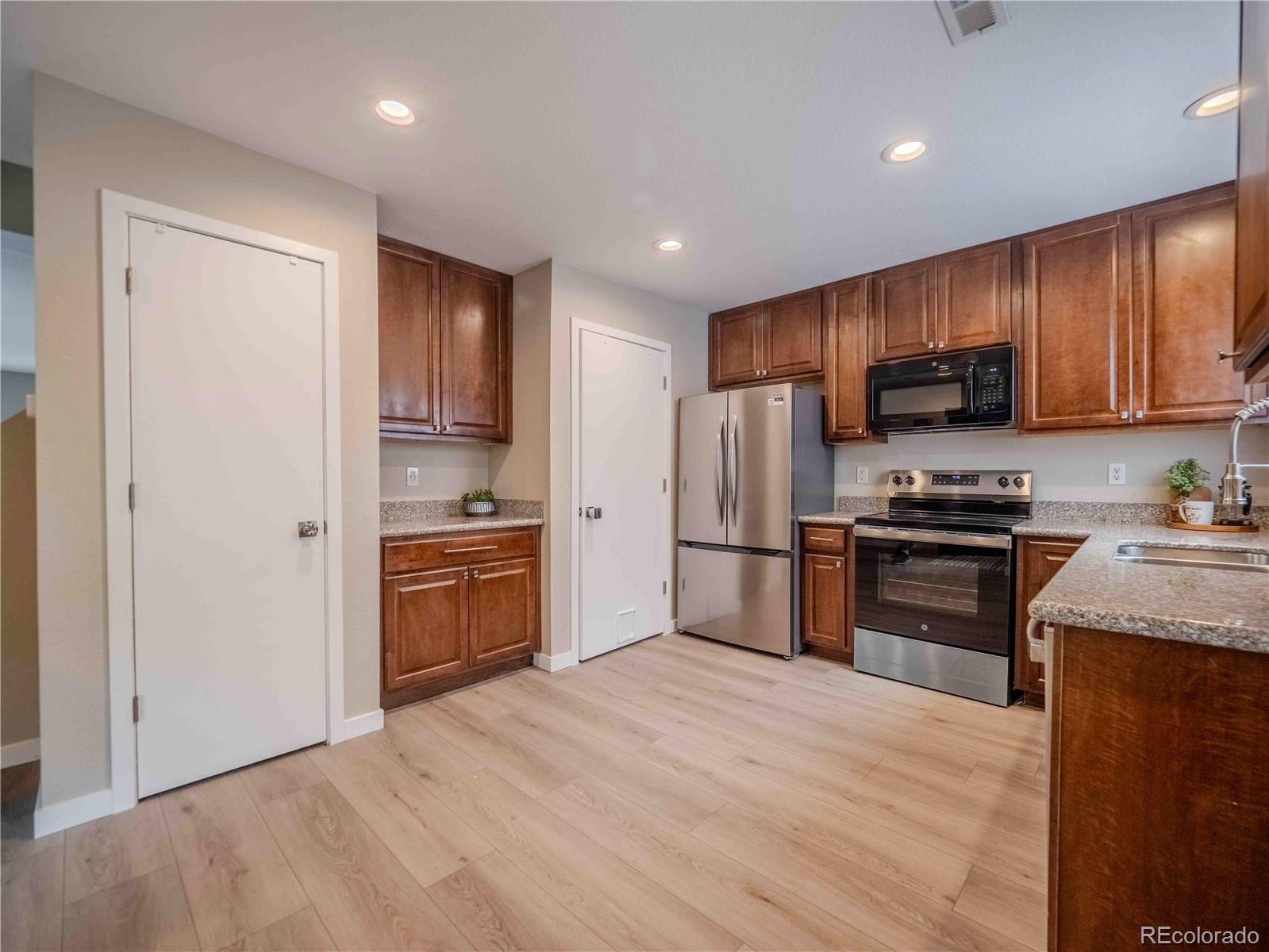 MLS Image #6 for 10700  kimblewyck circle,northglenn, Colorado
