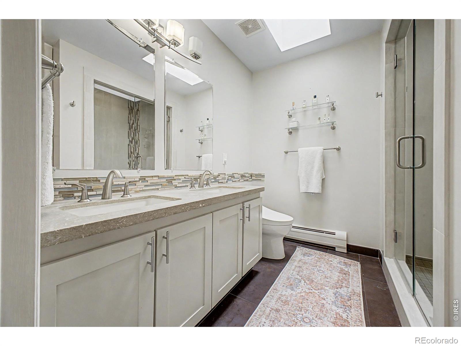 MLS Image #19 for 910 s euclid way,denver, Colorado