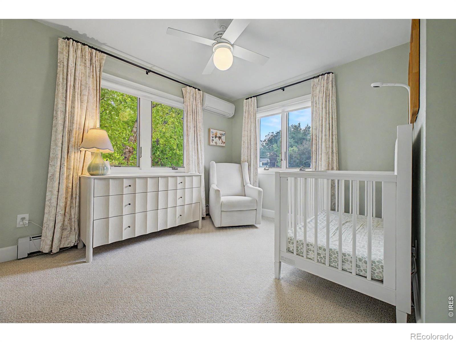 MLS Image #20 for 910 s euclid way,denver, Colorado