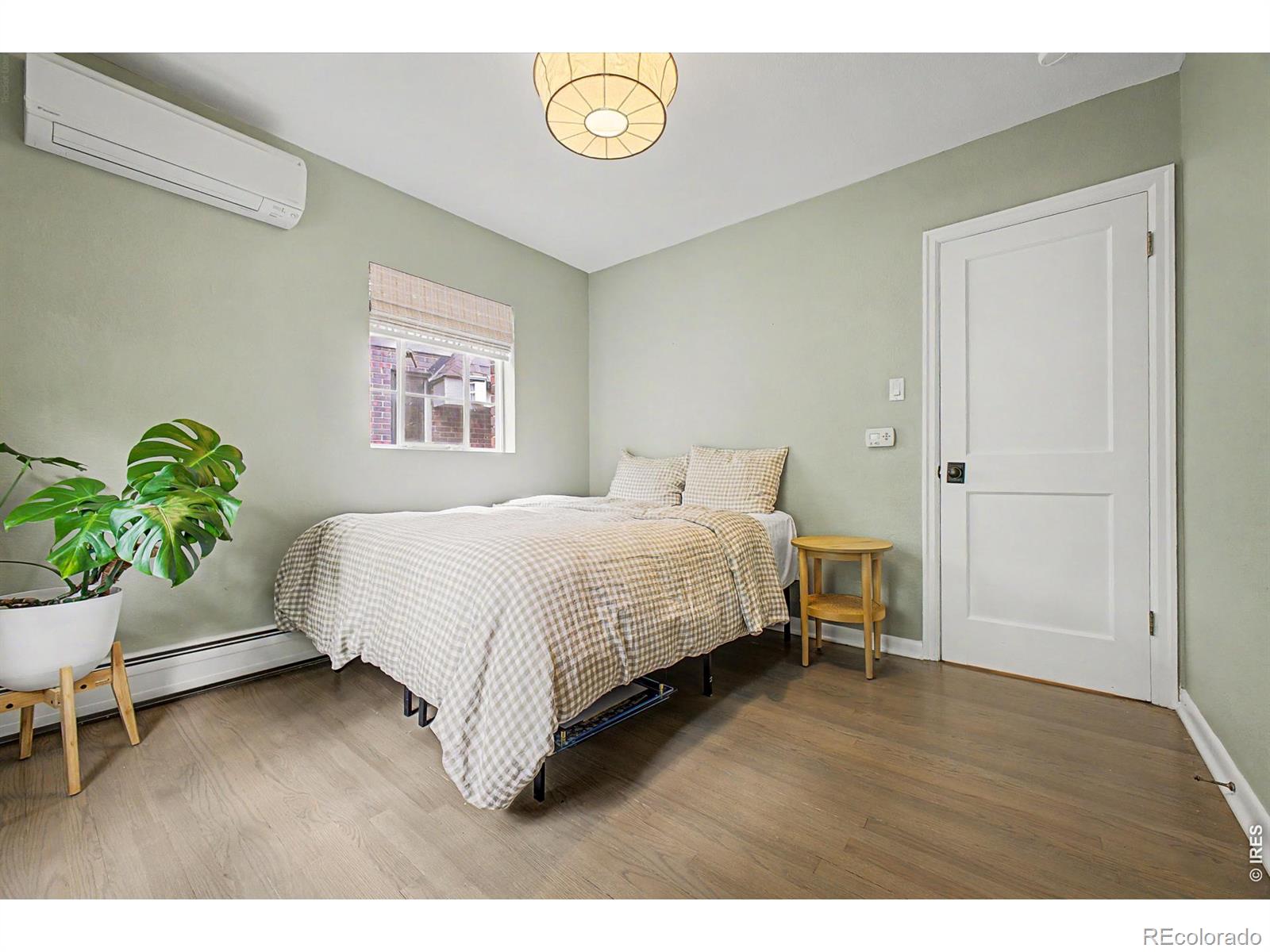 MLS Image #23 for 910 s euclid way,denver, Colorado