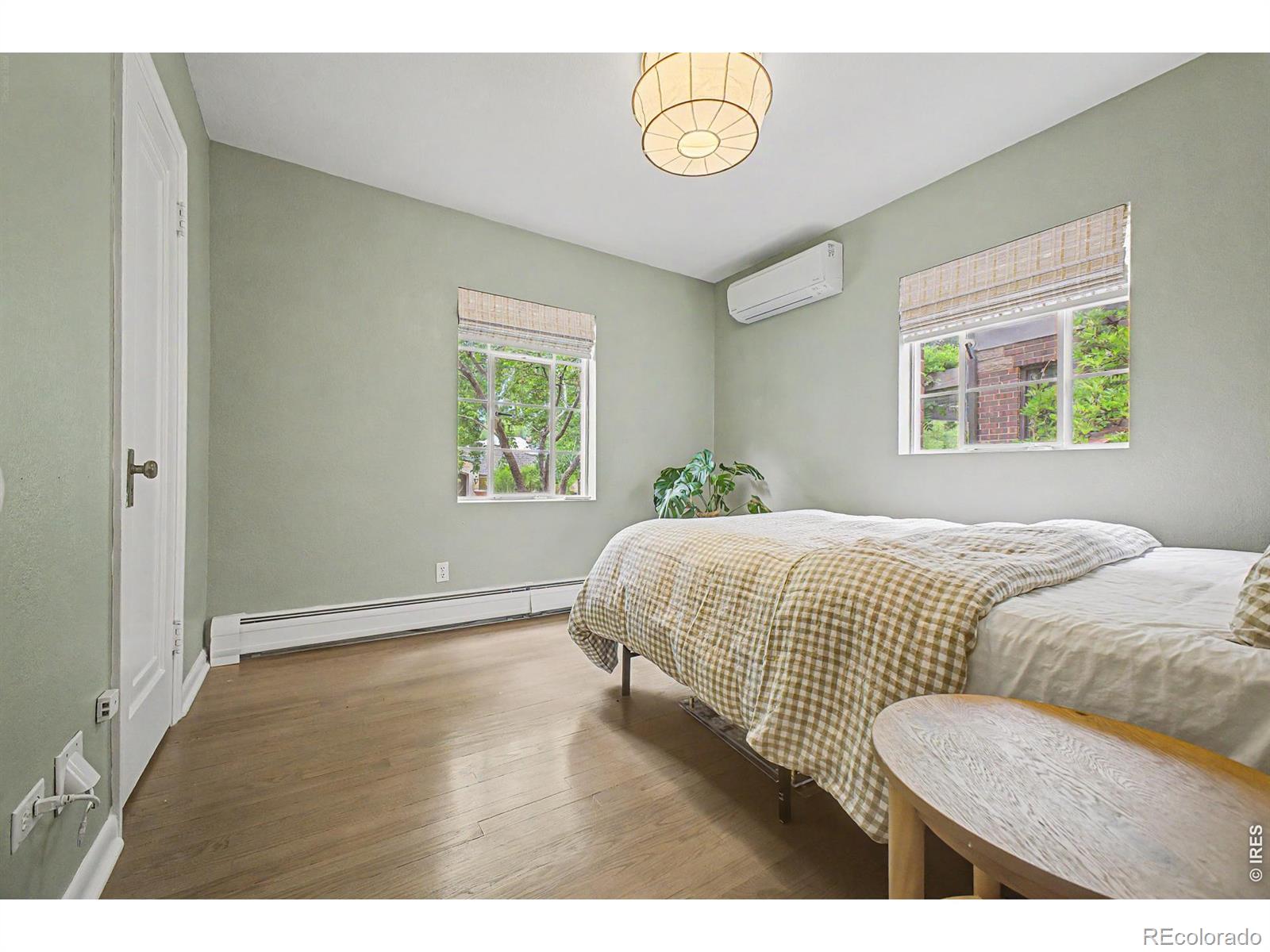 MLS Image #24 for 910 s euclid way,denver, Colorado