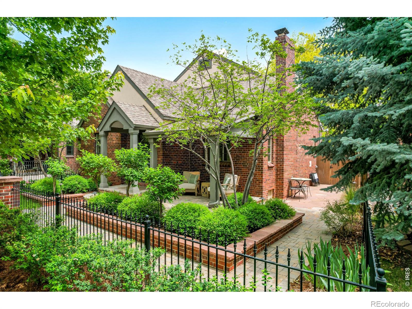 MLS Image #42 for 910 s euclid way,denver, Colorado