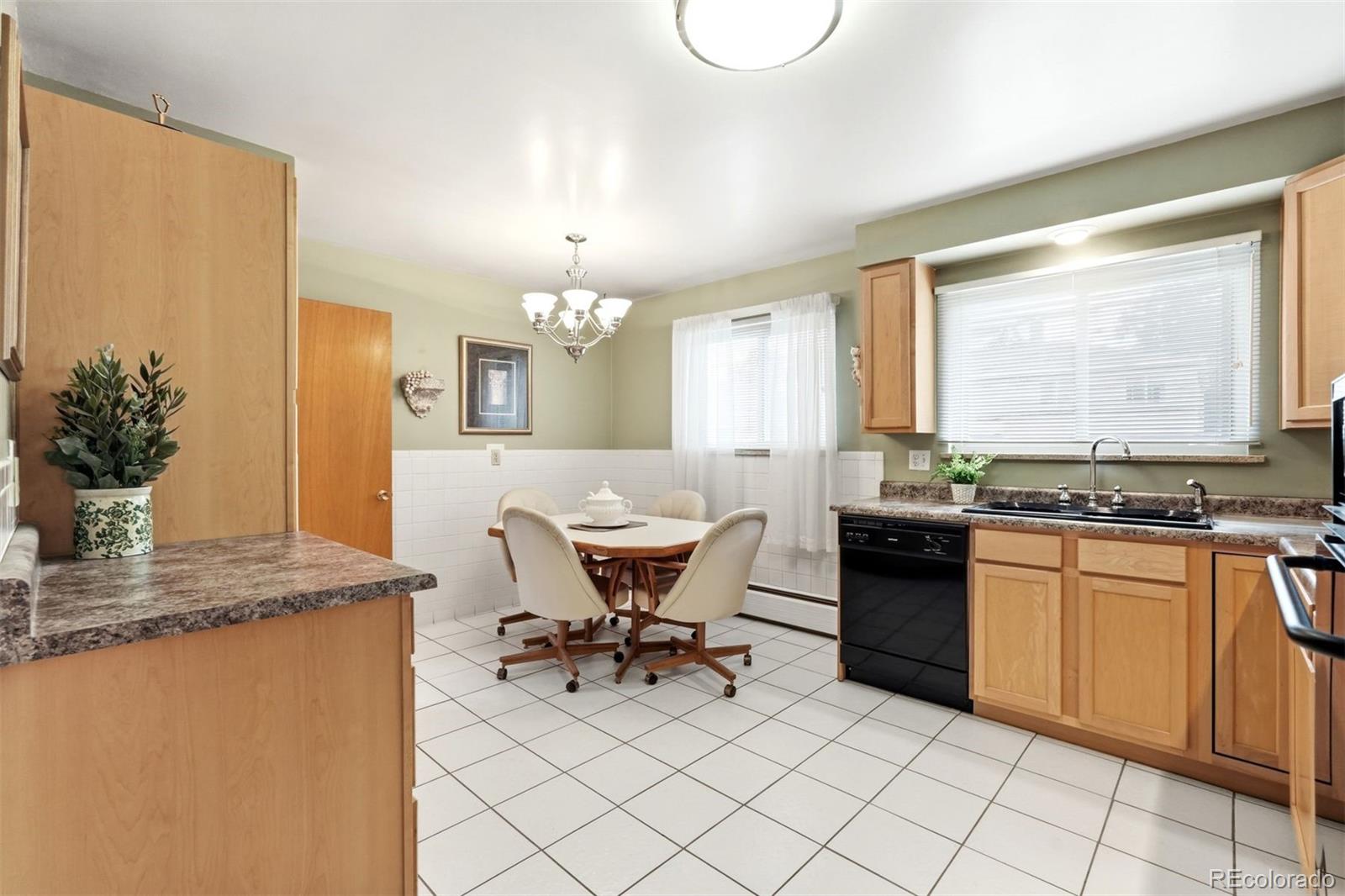 MLS Image #12 for 2940 w 42nd avenue,denver, Colorado