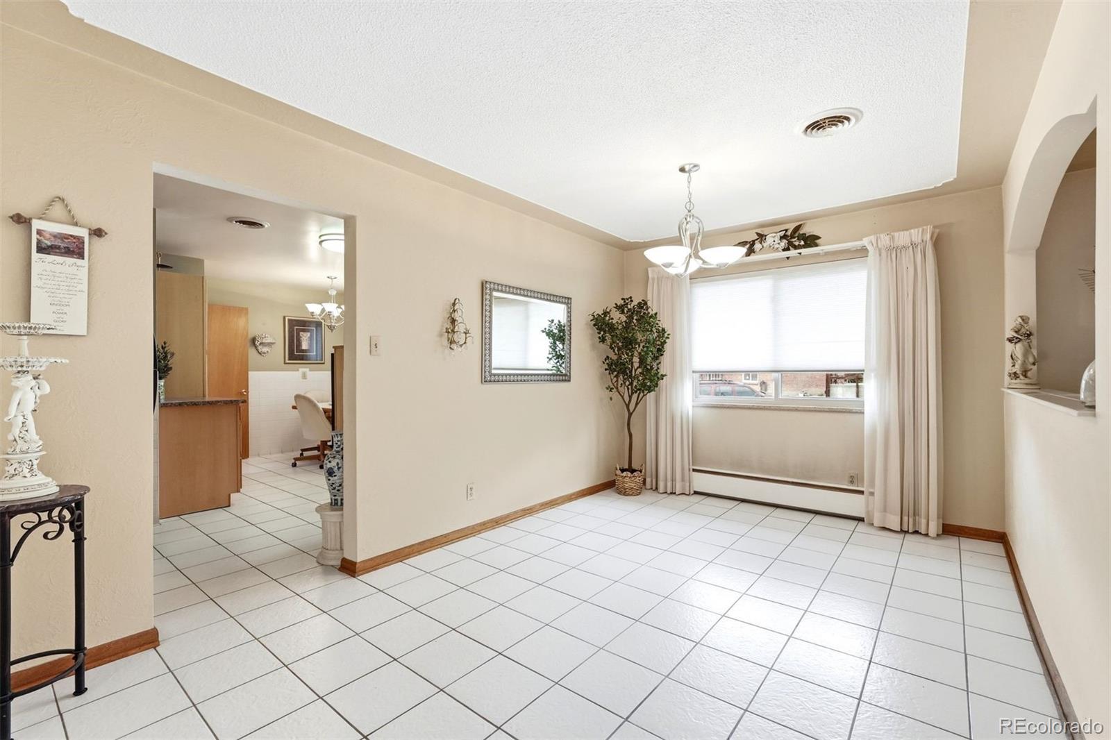 MLS Image #9 for 2940 w 42nd avenue,denver, Colorado