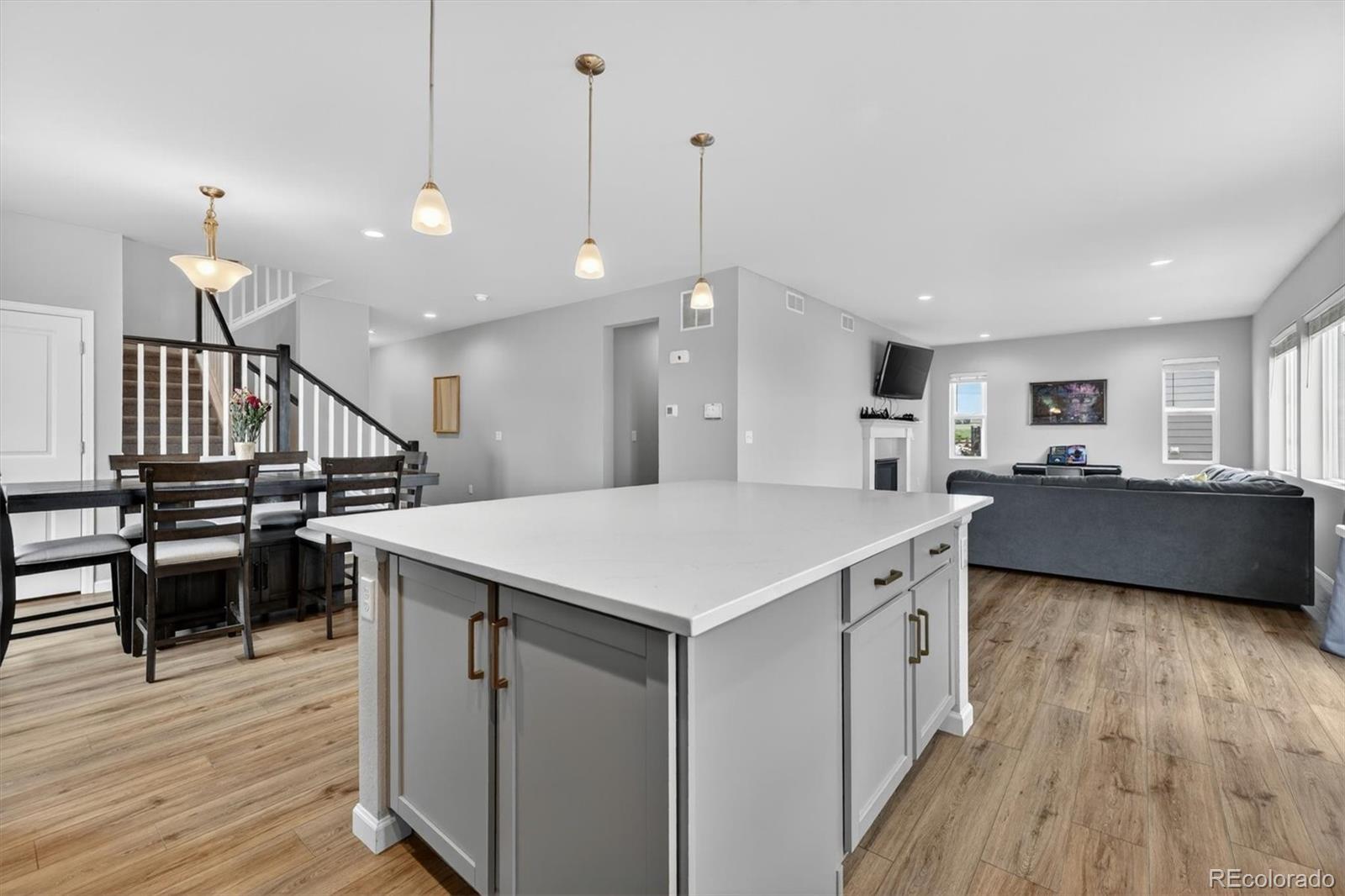 MLS Image #15 for 6563 e 117th court,thornton, Colorado