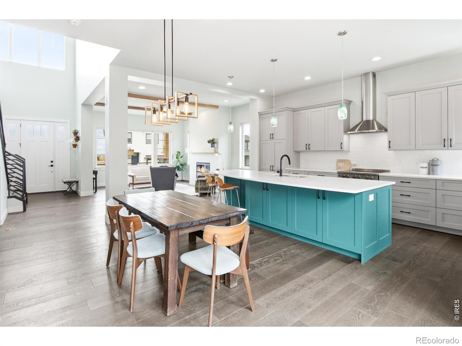 MLS Image #10 for 917  arapahoe circle,louisville, Colorado