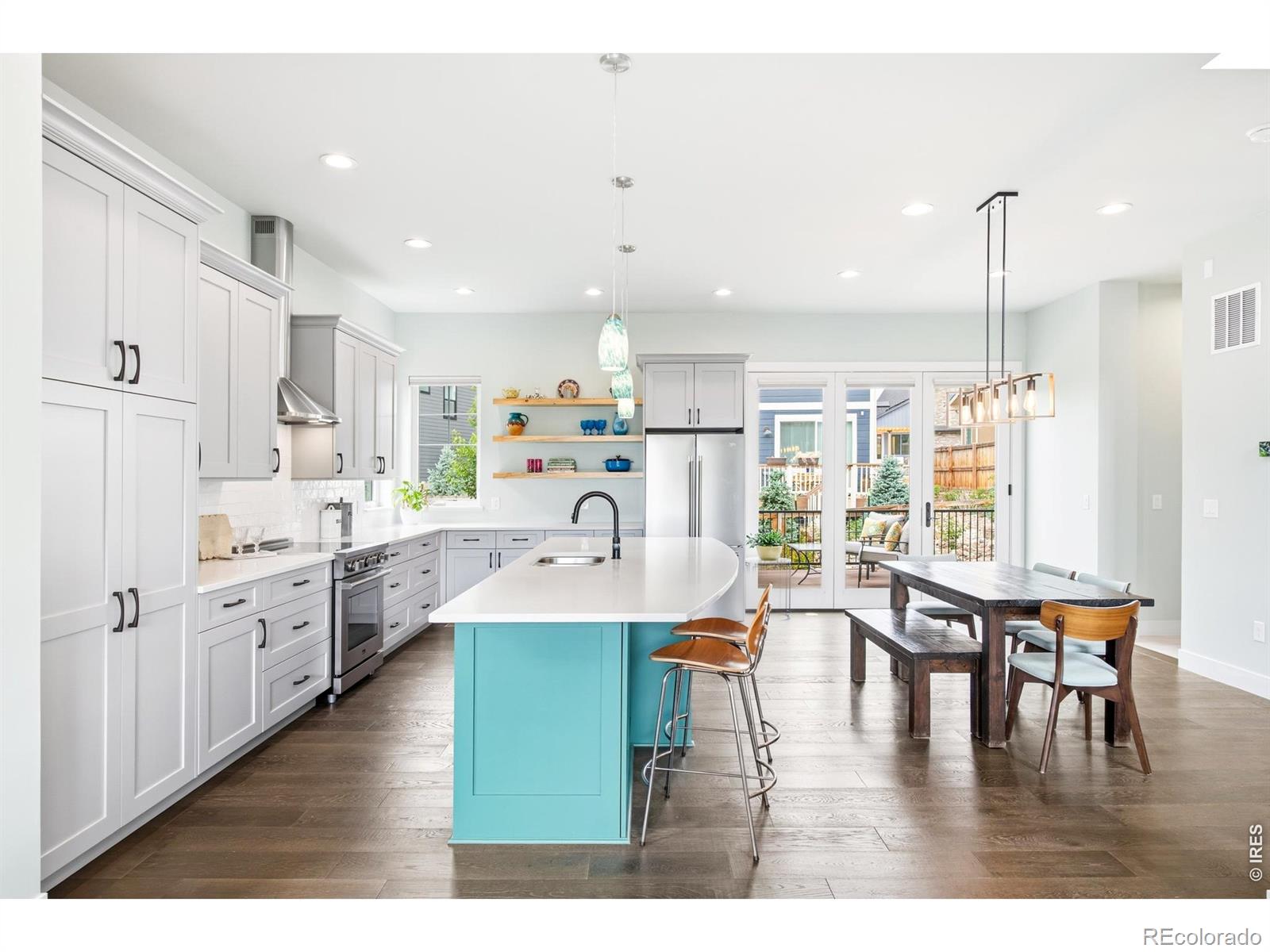 MLS Image #11 for 917  arapahoe circle,louisville, Colorado