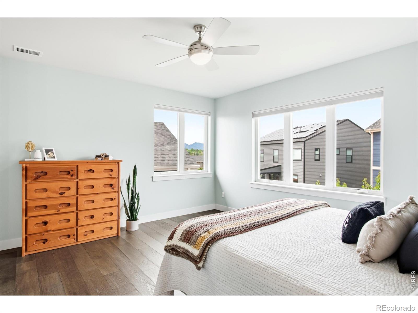 MLS Image #23 for 917  arapahoe circle,louisville, Colorado