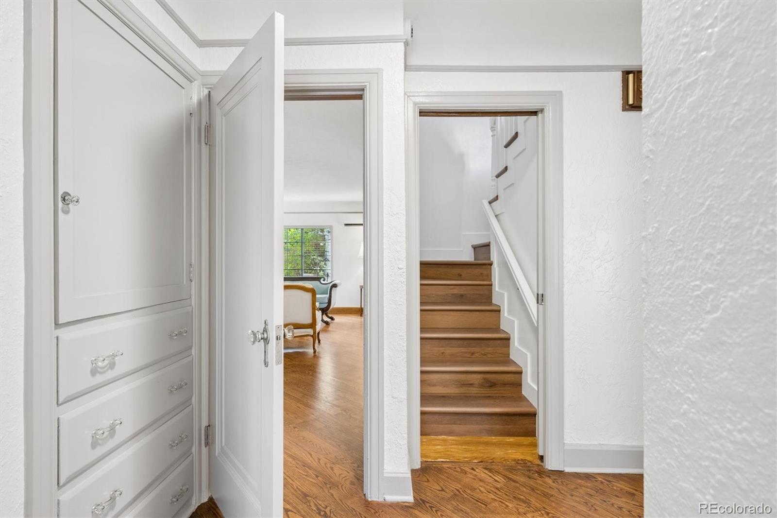 MLS Image #12 for 423  dahlia street,denver, Colorado