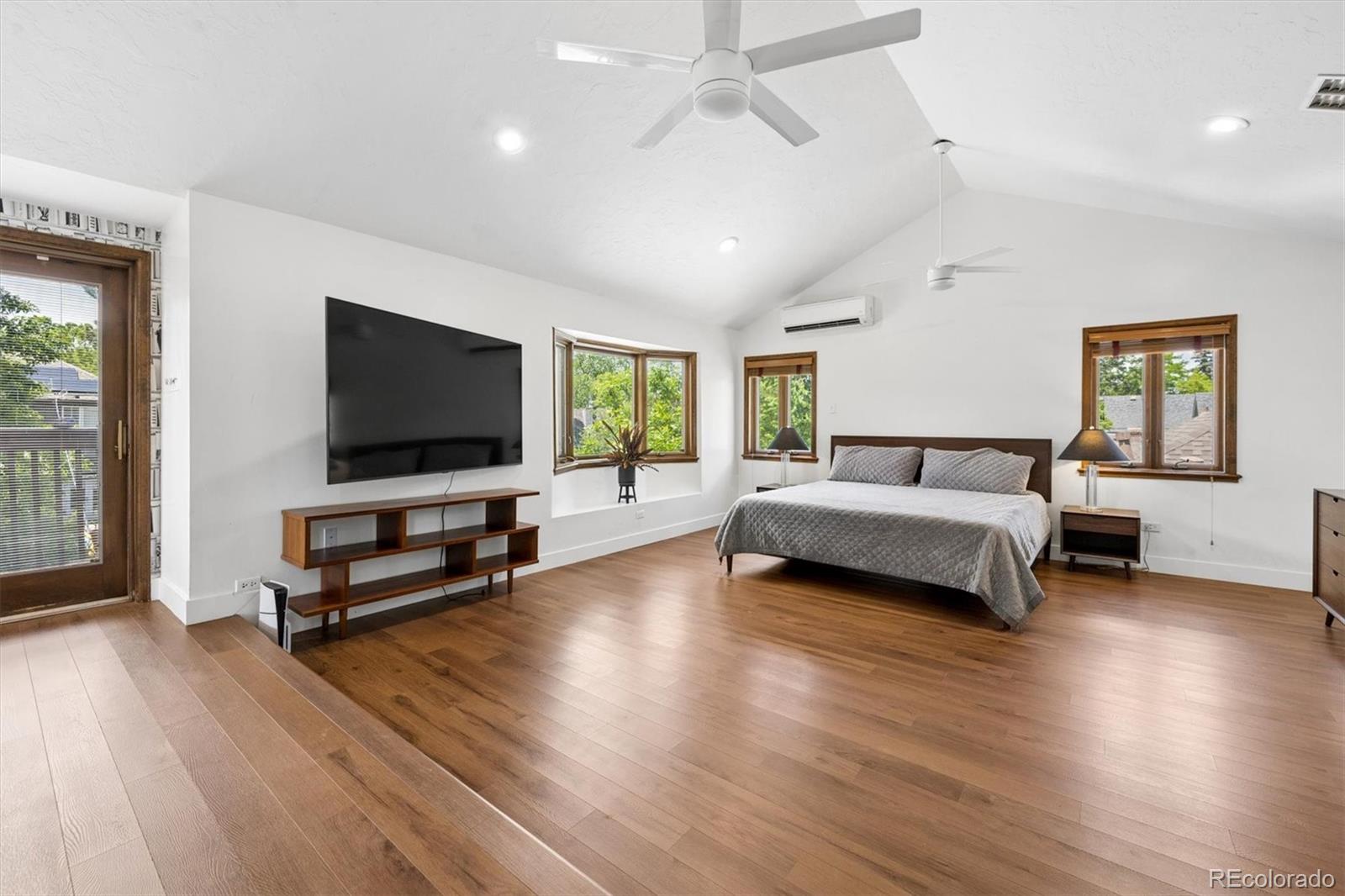 MLS Image #14 for 423  dahlia street,denver, Colorado