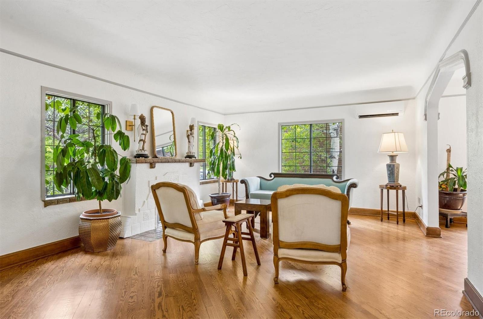 MLS Image #2 for 423  dahlia street,denver, Colorado
