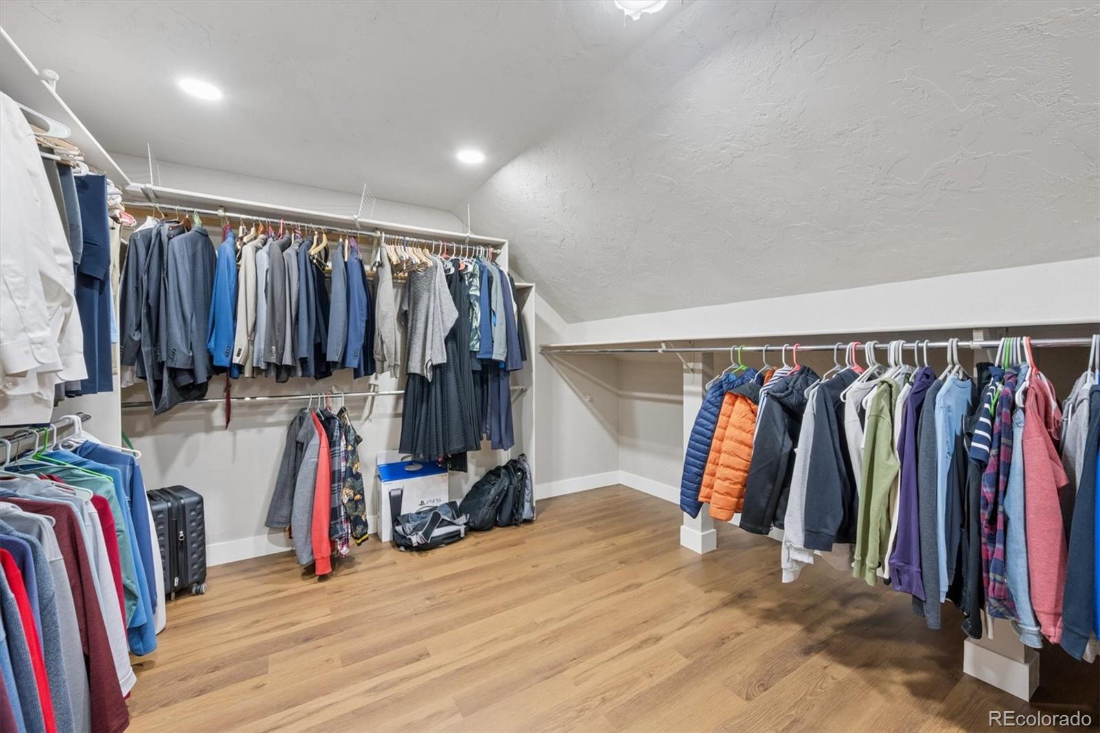 MLS Image #23 for 423  dahlia street,denver, Colorado