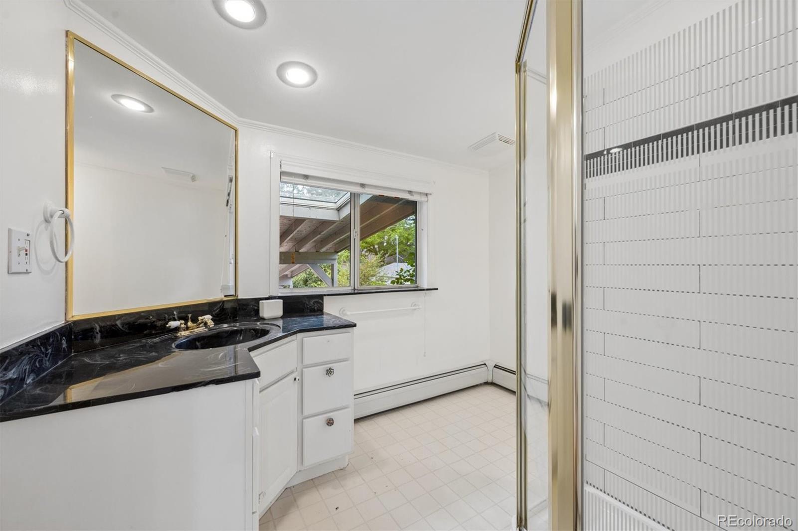 MLS Image #25 for 423  dahlia street,denver, Colorado
