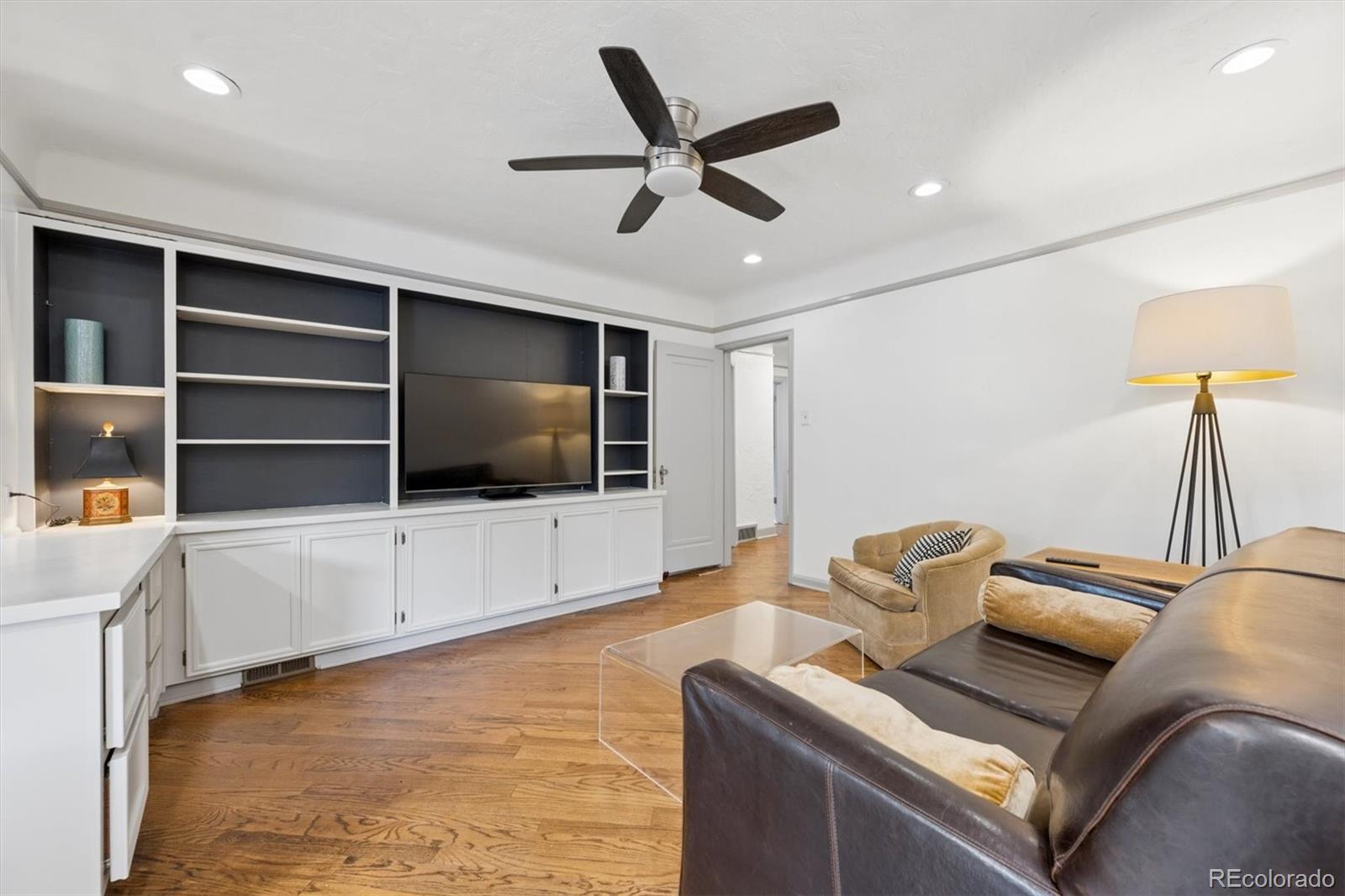 MLS Image #9 for 423  dahlia street,denver, Colorado
