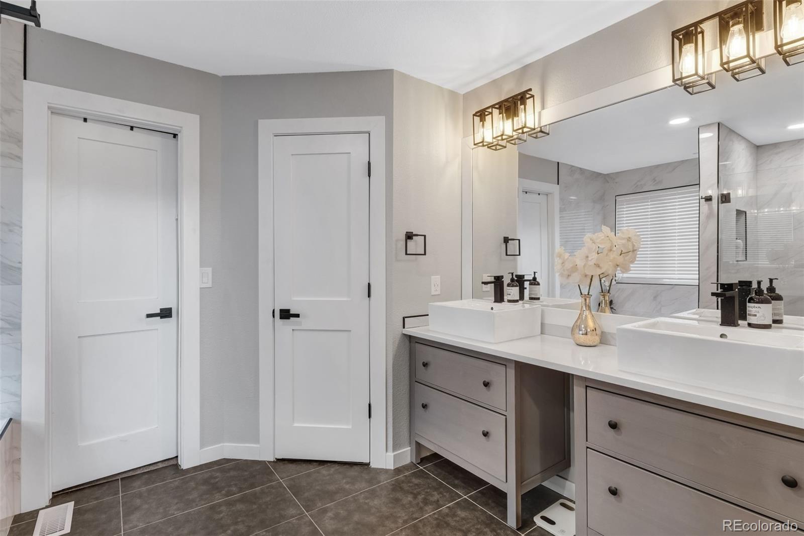 MLS Image #17 for 6550 s oak court,littleton, Colorado