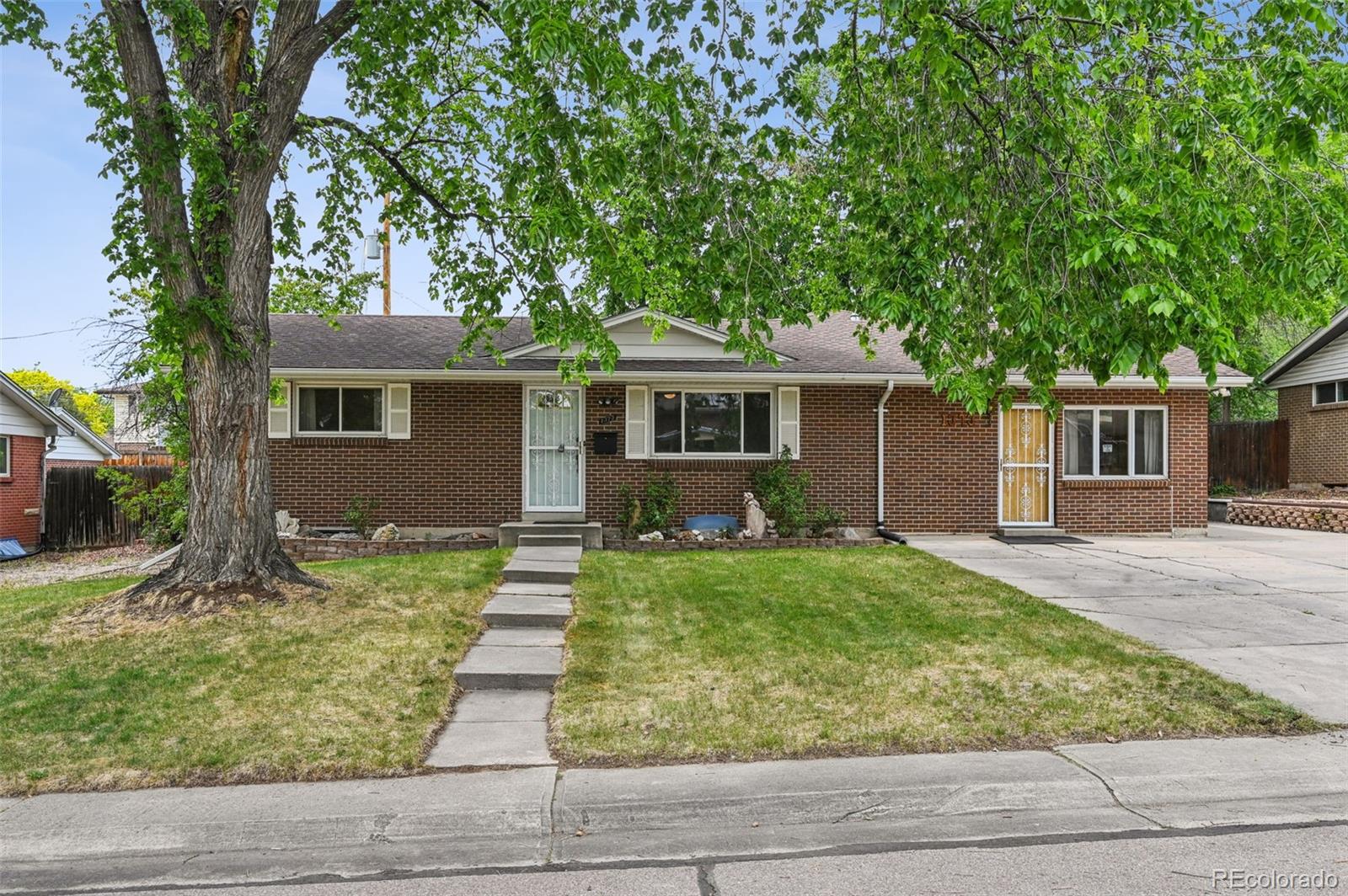 MLS Image #0 for 1373 s cape way,lakewood, Colorado