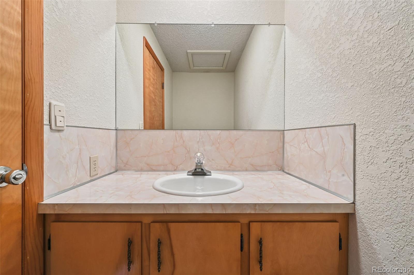 MLS Image #16 for 1373 s cape way,lakewood, Colorado