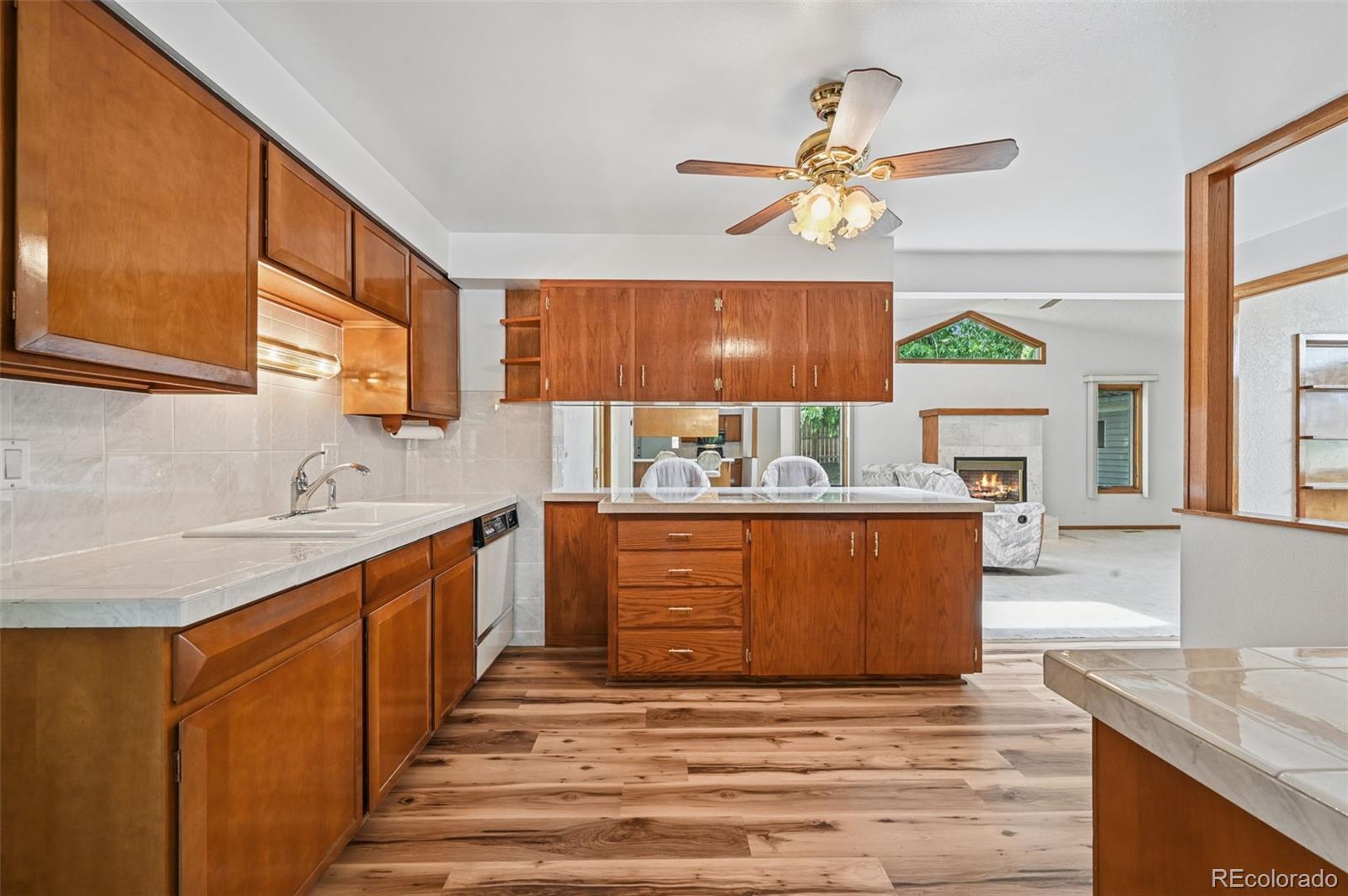 MLS Image #5 for 1373 s cape way,lakewood, Colorado