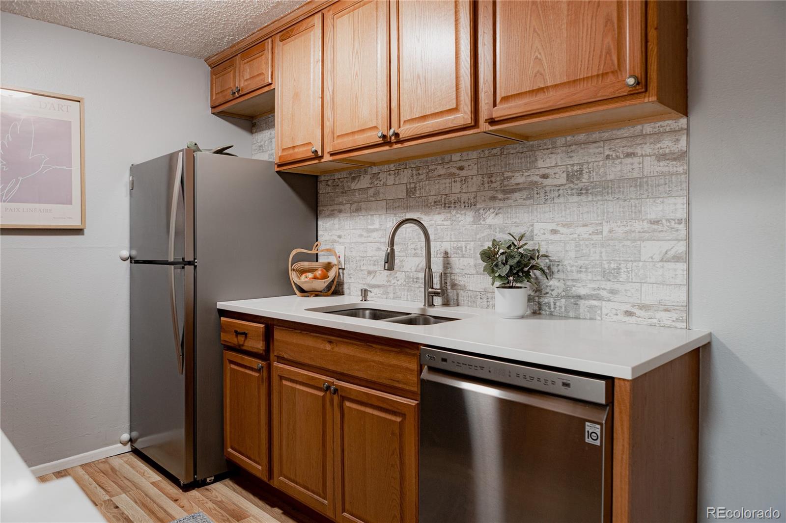 MLS Image #5 for 381 s ames street,lakewood, Colorado
