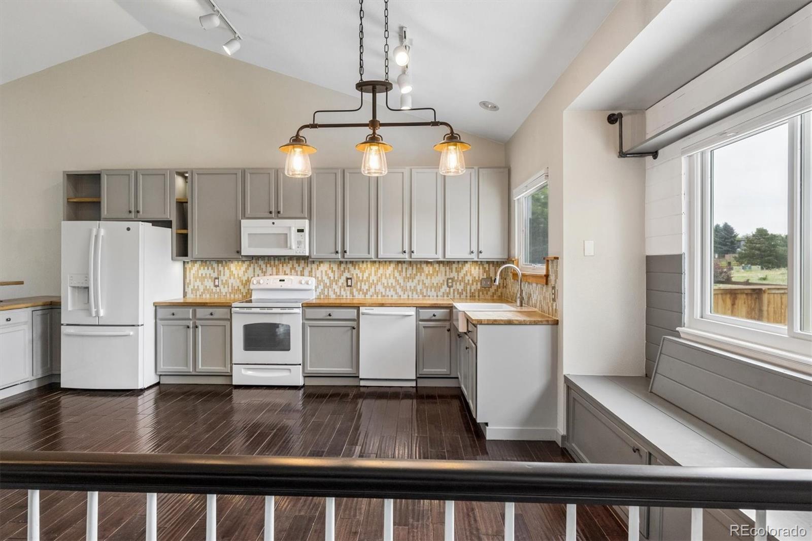 MLS Image #14 for 3937  garnet way,highlands ranch, Colorado