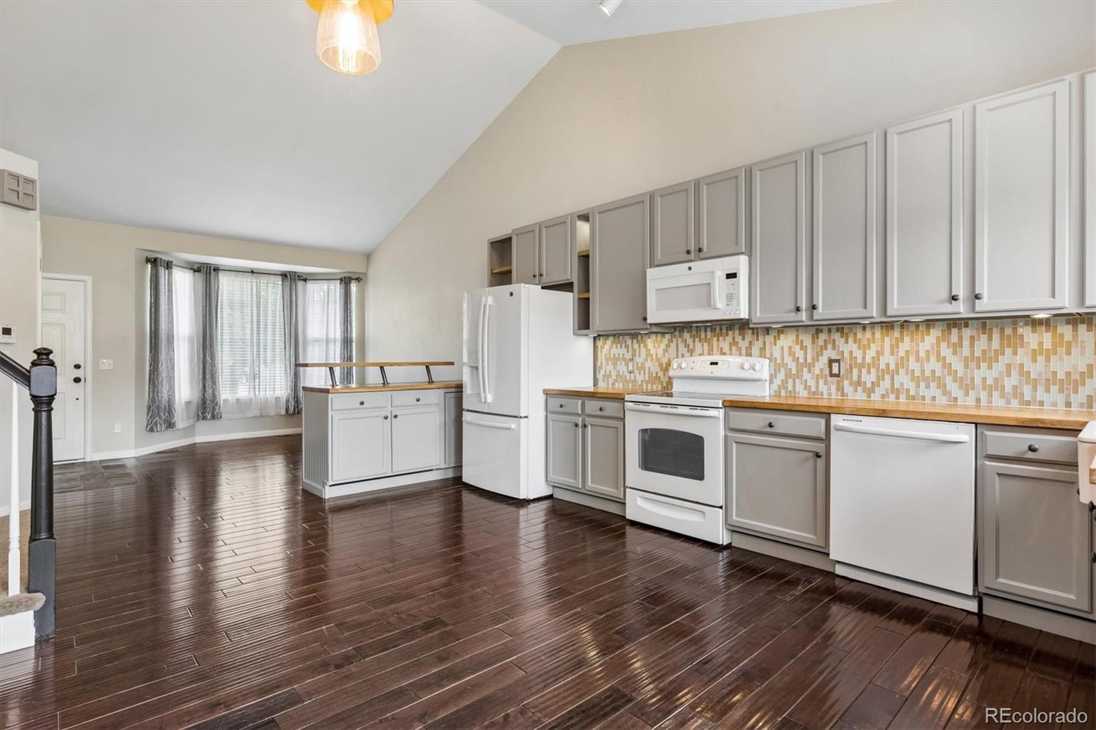 MLS Image #5 for 3937  garnet way,highlands ranch, Colorado