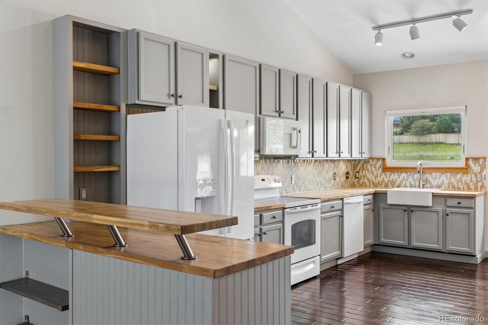 MLS Image #9 for 3937  garnet way,highlands ranch, Colorado