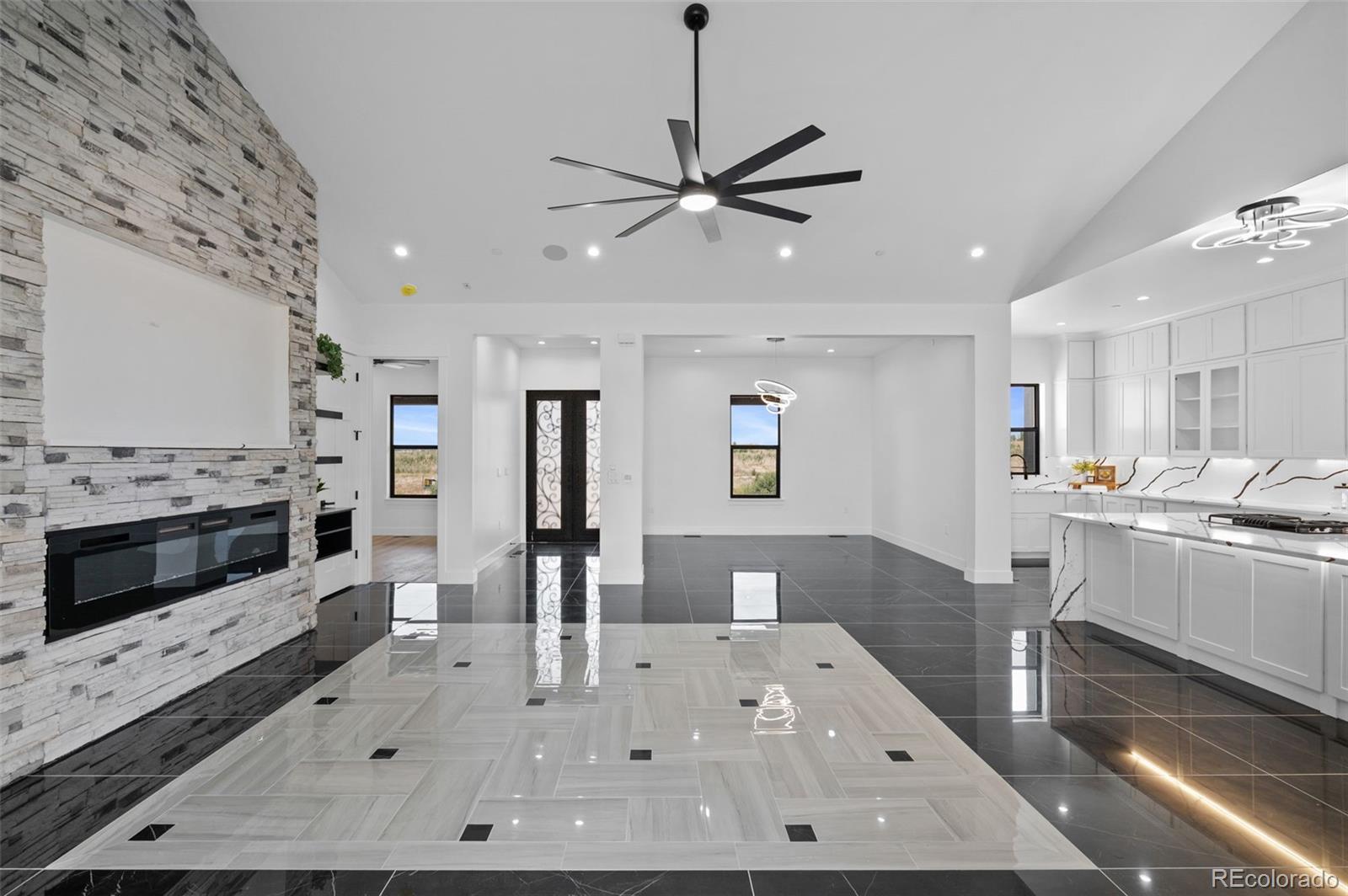 MLS Image #11 for 30235 e 161st avenue,brighton, Colorado