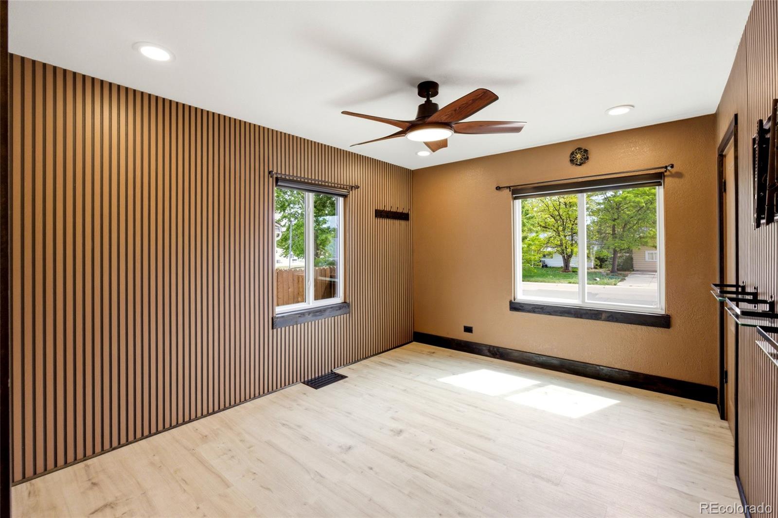 MLS Image #10 for 5065  eliot street,denver, Colorado