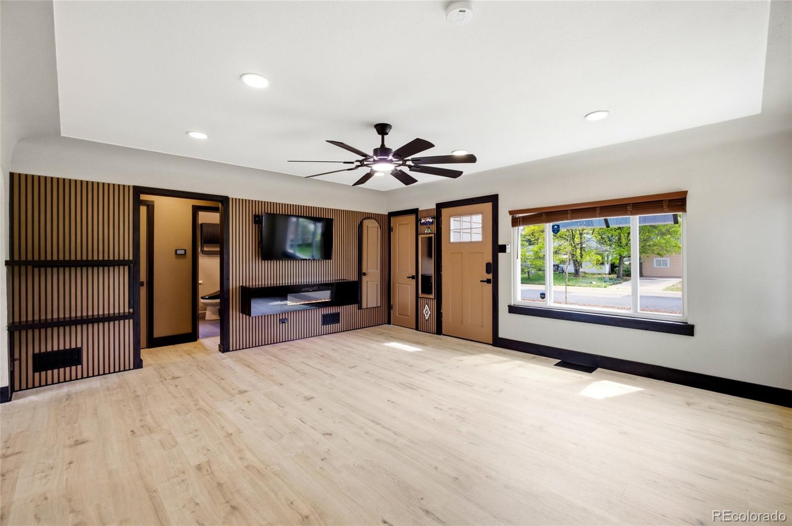 MLS Image #4 for 5065  eliot street,denver, Colorado