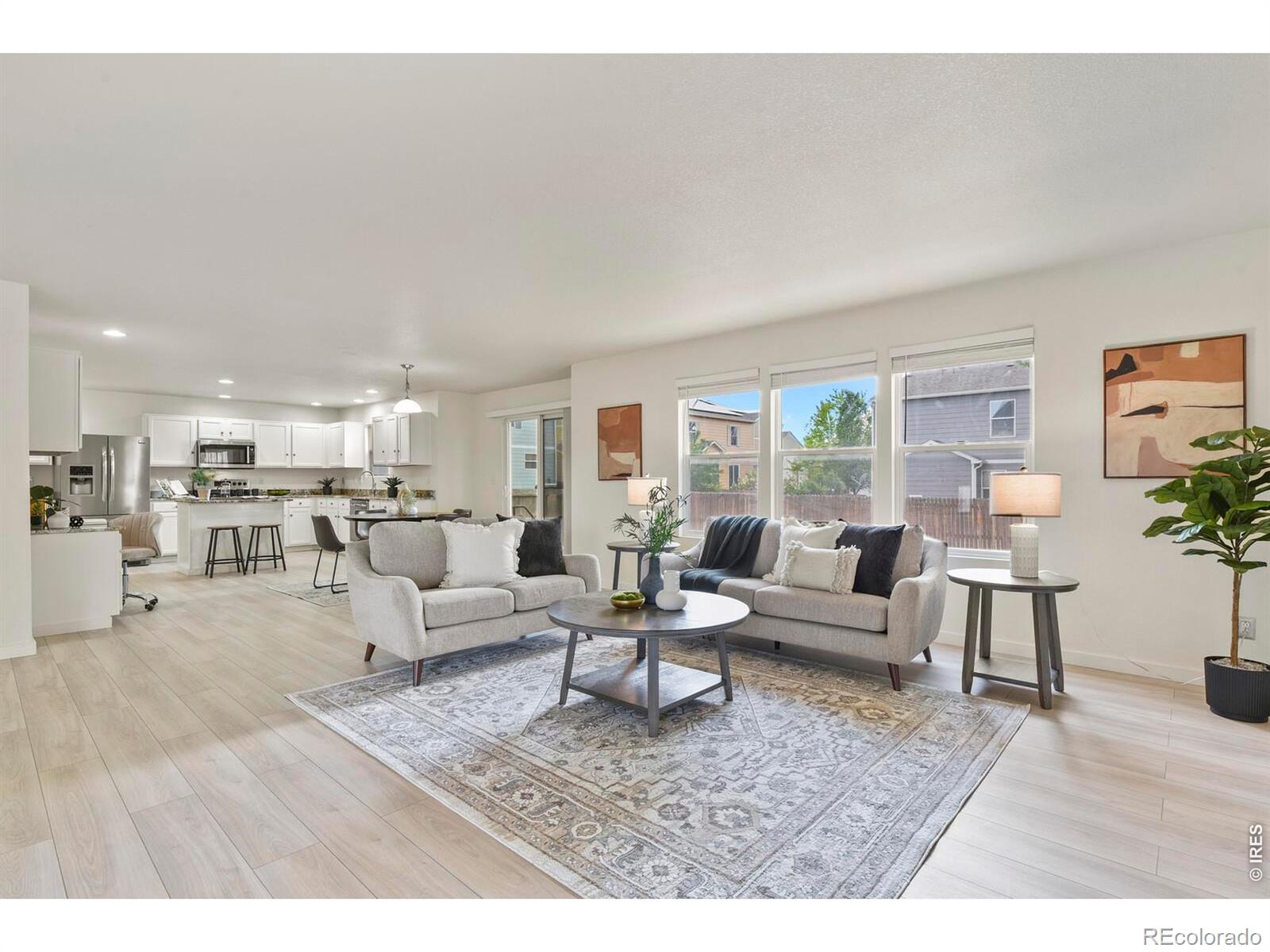 MLS Image #10 for 10039  granby drive,commerce city, Colorado