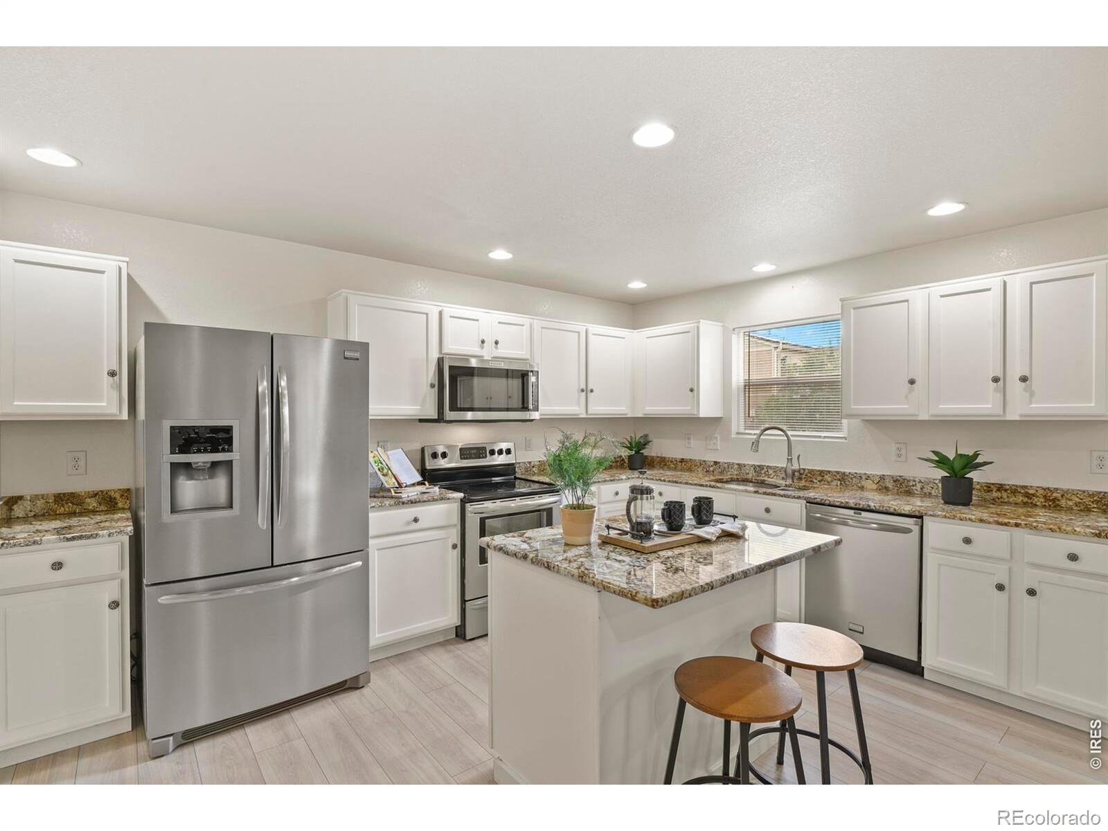 MLS Image #18 for 10039  granby drive,commerce city, Colorado