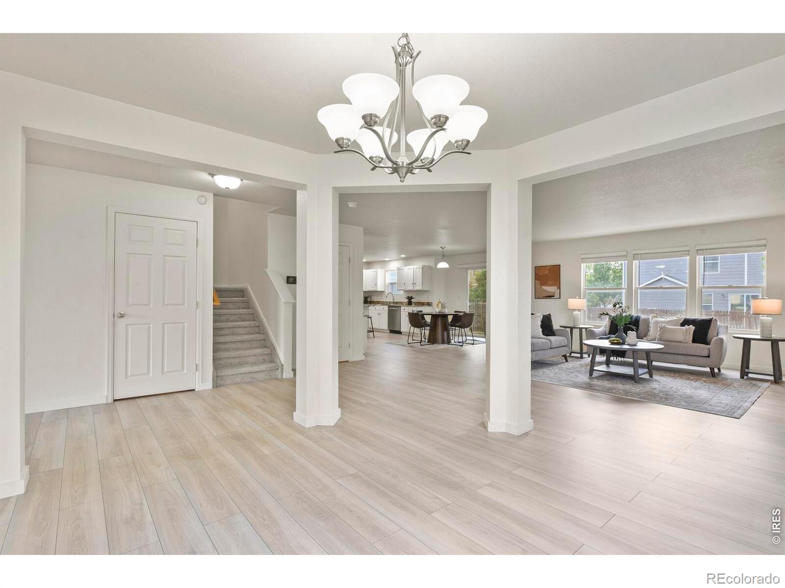 MLS Image #8 for 10039  granby drive,commerce city, Colorado