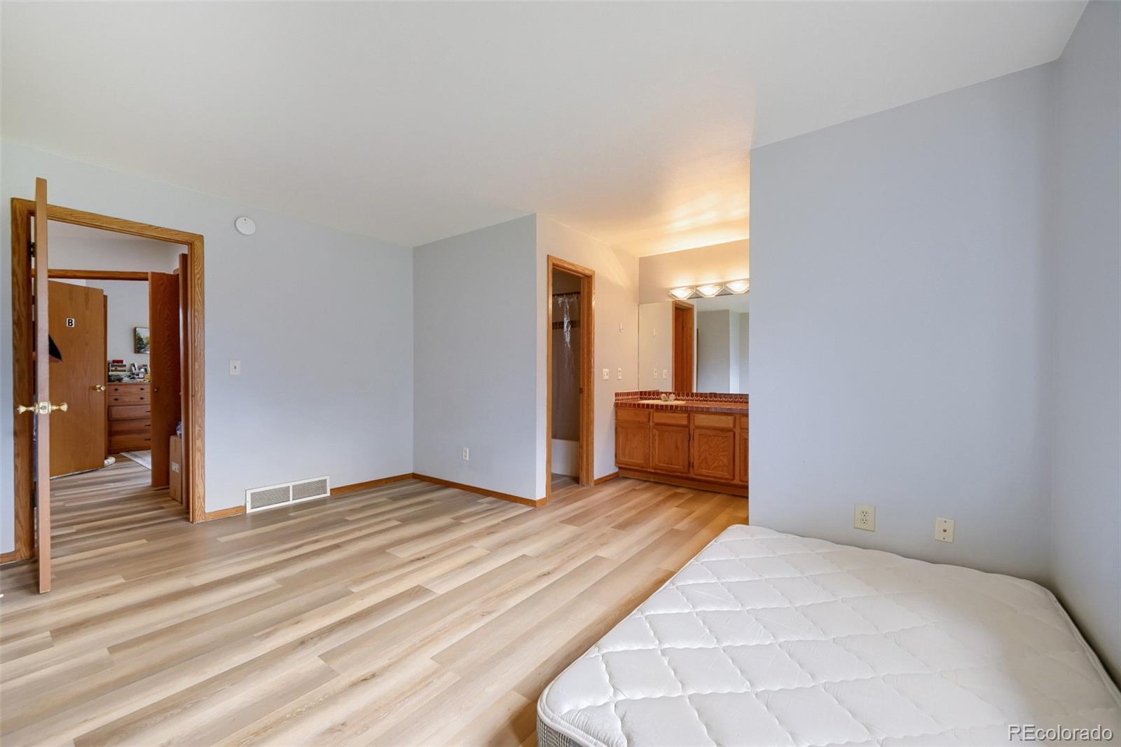 MLS Image #6 for 501  manhattan drive,boulder, Colorado