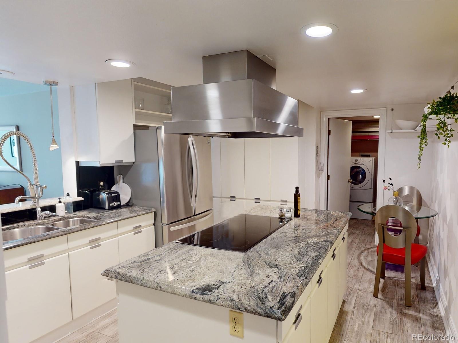 MLS Image #3 for 1777  larimer street,denver, Colorado