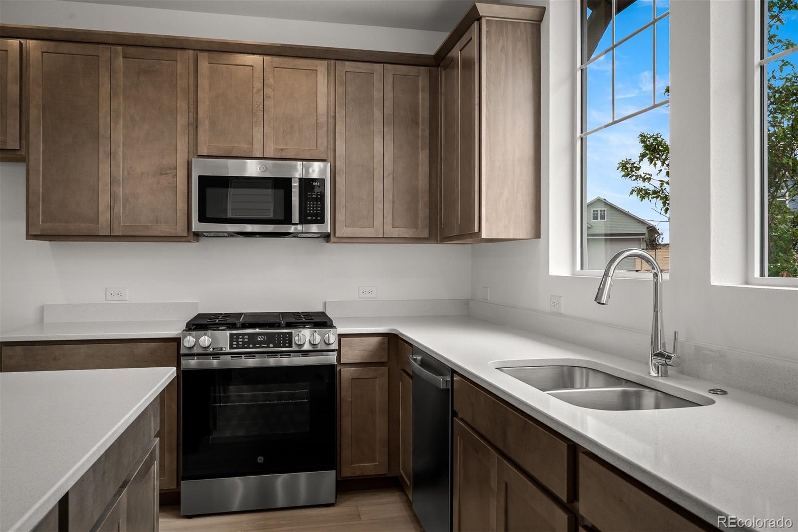 MLS Image #3 for 6336  laud point,colorado springs, Colorado