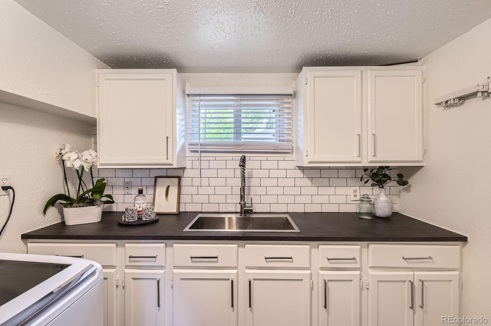 MLS Image #16 for 1901 s adams street,denver, Colorado